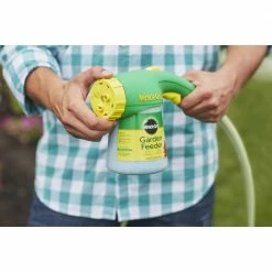 Miracle-Gro Garden Feeder, 1 lb. - 1004102 - Fertilizers -US Garden Supplies Sales 2024 0d2a5e10d877239226ae89dcdf3a4c7a271ab4e9 80360087 3